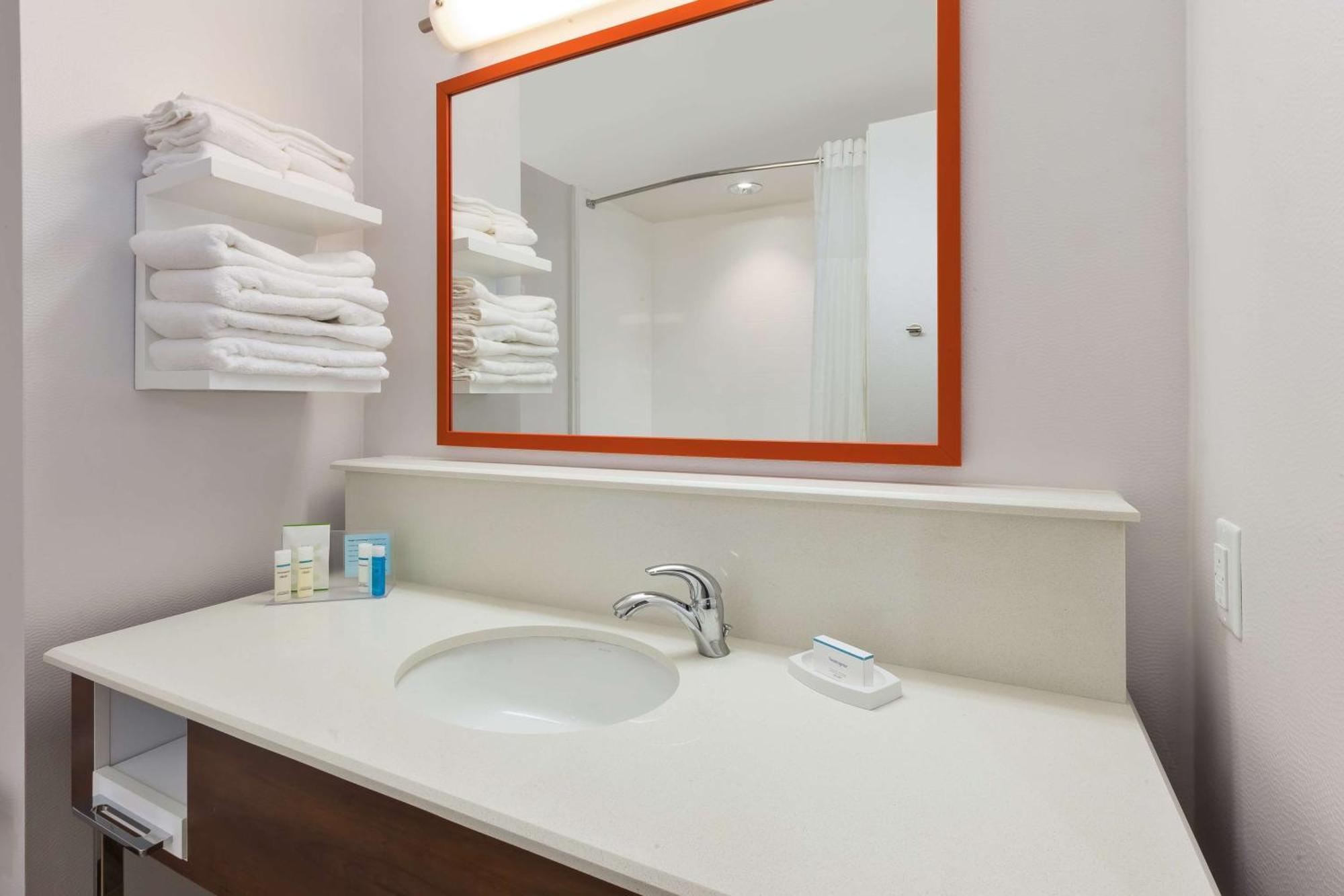 Hampton Inn & Suites Wells, Nv Екстер'єр фото